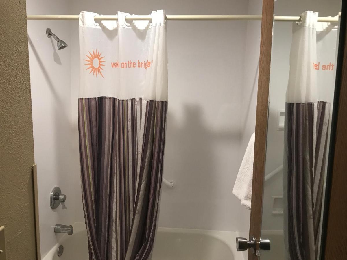 印第安納波利斯 拉坎特印第安纳波利斯机场执行公路旅馆酒店 外观 照片